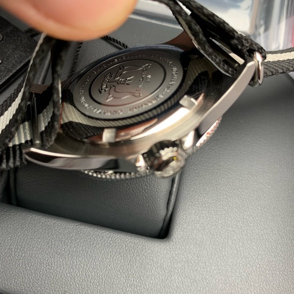 GLYCINE Swiss Made AUTOMATIC - Picture 7 of 11